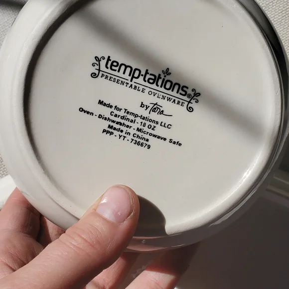 Temp-Tations Green and Red Holiday Dish Set - Picture 7 of 7